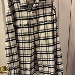 American Eagle Outfitters Black and White Checkered Shirt